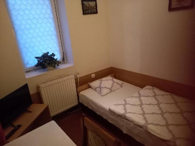 Rooms Noclegi Bytyn Экстерьер фото